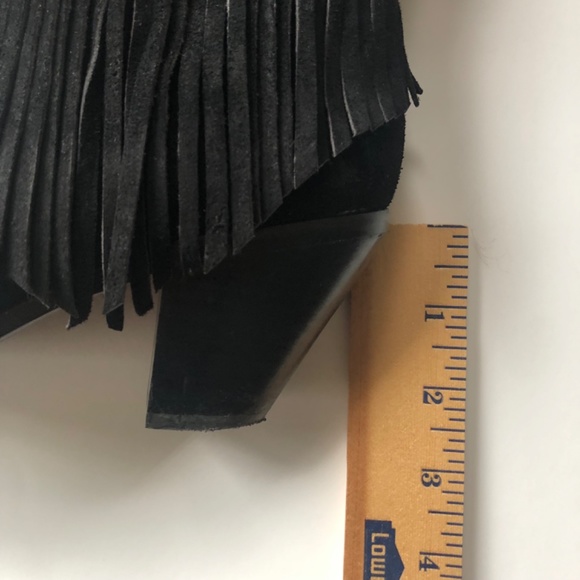 Gianni Bini Fringed, Blck Suede Bootie, Size 7.5 - Picture 4 of 6